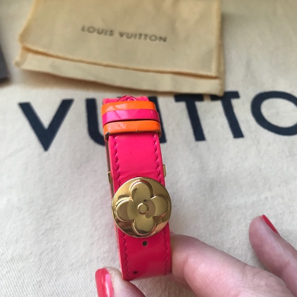 Louis Vuitton Pink Monogram Vernis Bracelet - Picture 4 of 8